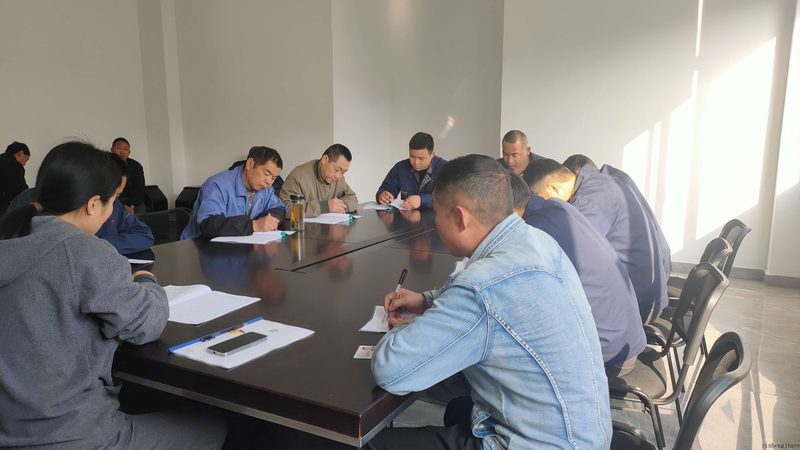 选择合适的专业课培训，需要关注以下几个方面：
