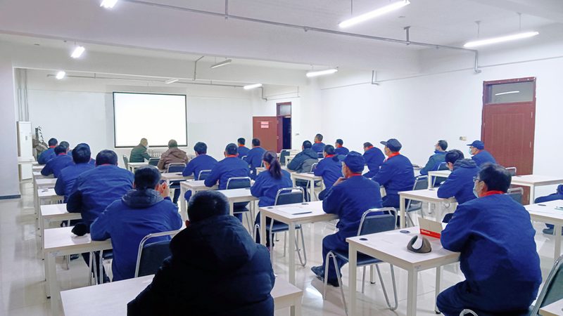 技能培训公司的收费标准通常由以下几个部分构成：
